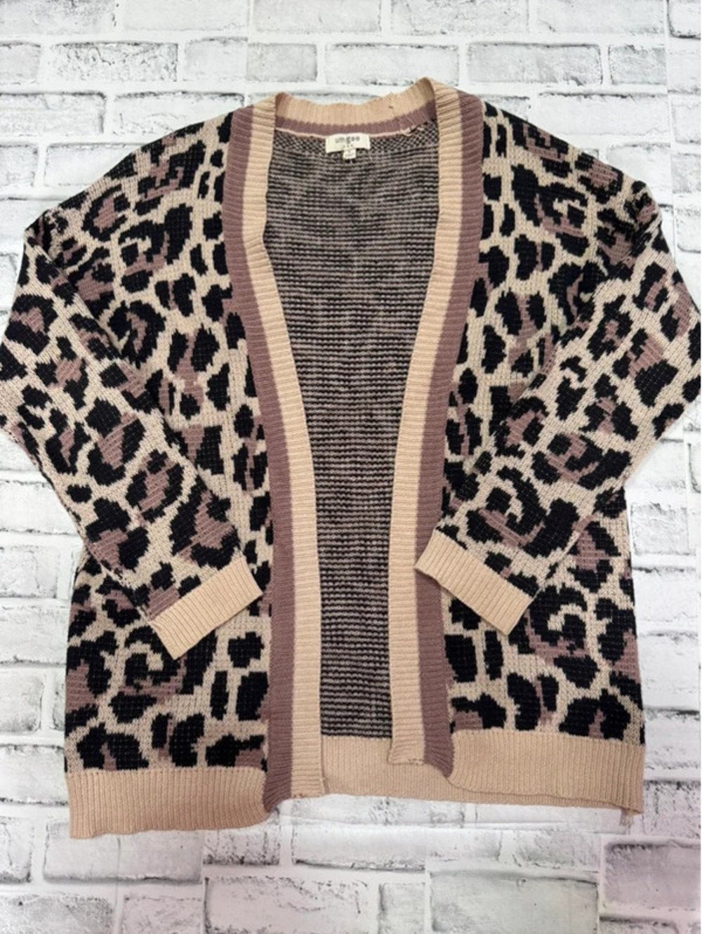 Women’s Umgee leopard print open front sweater cardigan size Small